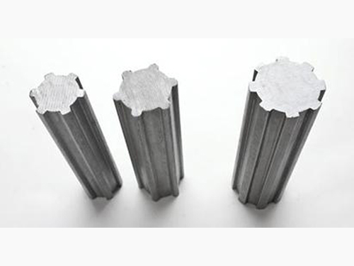 齒輪類型鋼的性能特點涵蓋了從低碳到高碳的廣泛范圍以滿足不同工況下對齒輪材料性能的不同需求